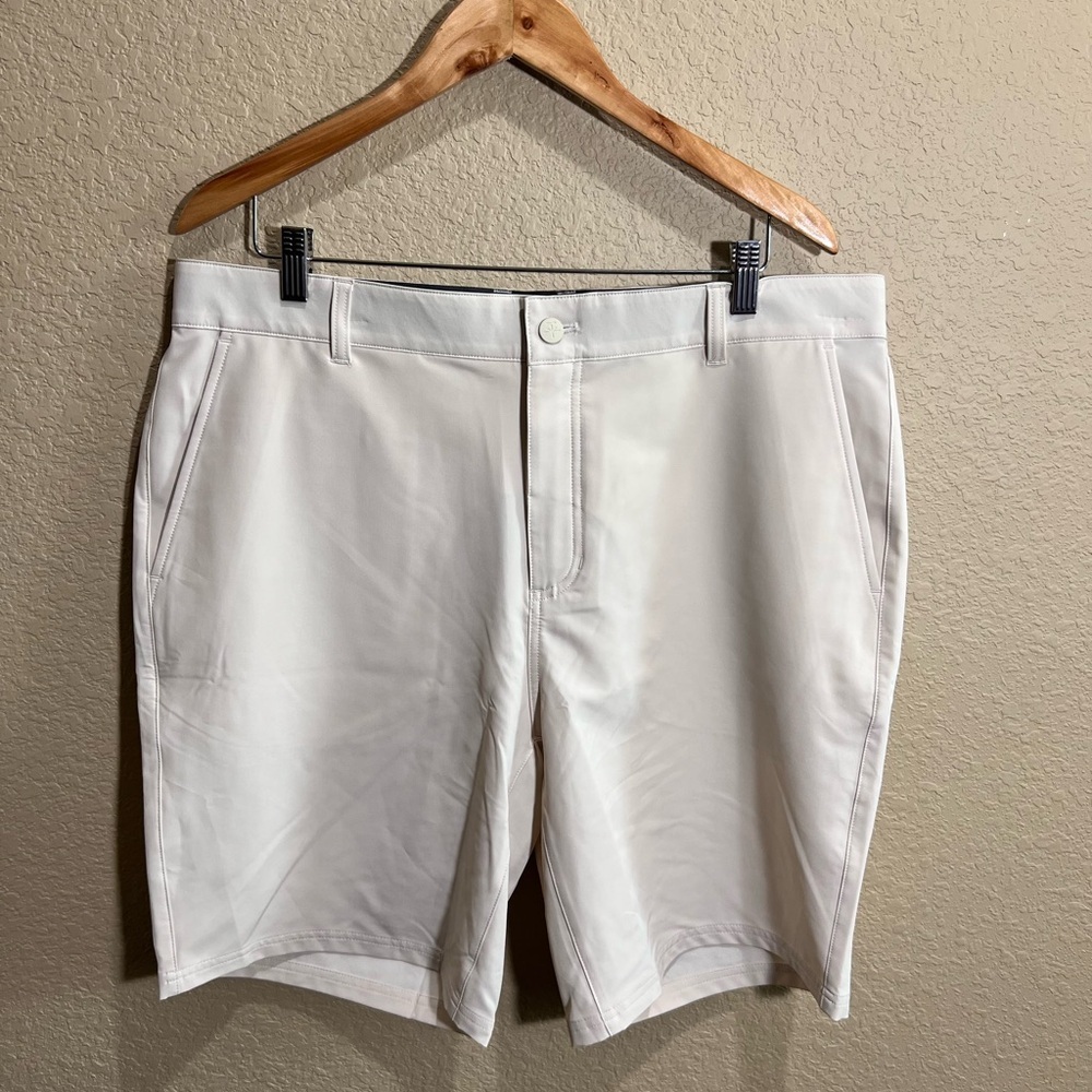 Soybu Men's White Flat Front Shorts